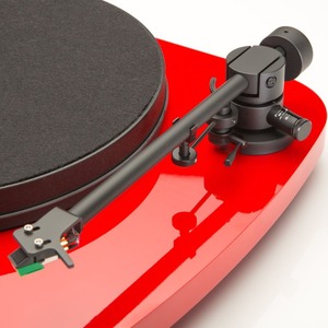 Проигрыватель виниловых дисков Musical Fidelity Roundtable Turntable Red