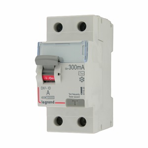 Выключатель 2-полюсный Legrand 411525 DX3-ID 2П AC40А Icu 300мА