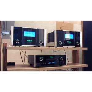 Усилитель мощности McIntosh MC 402