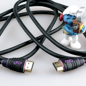 Кабель HDMI QED (QE5001) Profile HDMI 1.0m