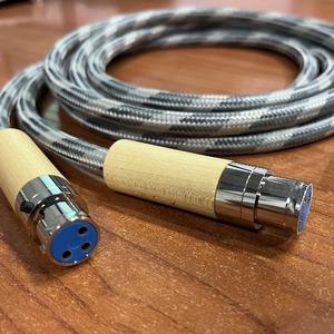 Кабель аудио XLR - XLR Divini Audio X-S12 7N OCC Cable XLR 1.5m